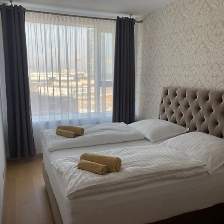 Sag Panorama City Apartment 3 Rooms Free Parking Free Wifi Братислава Екстериор снимка