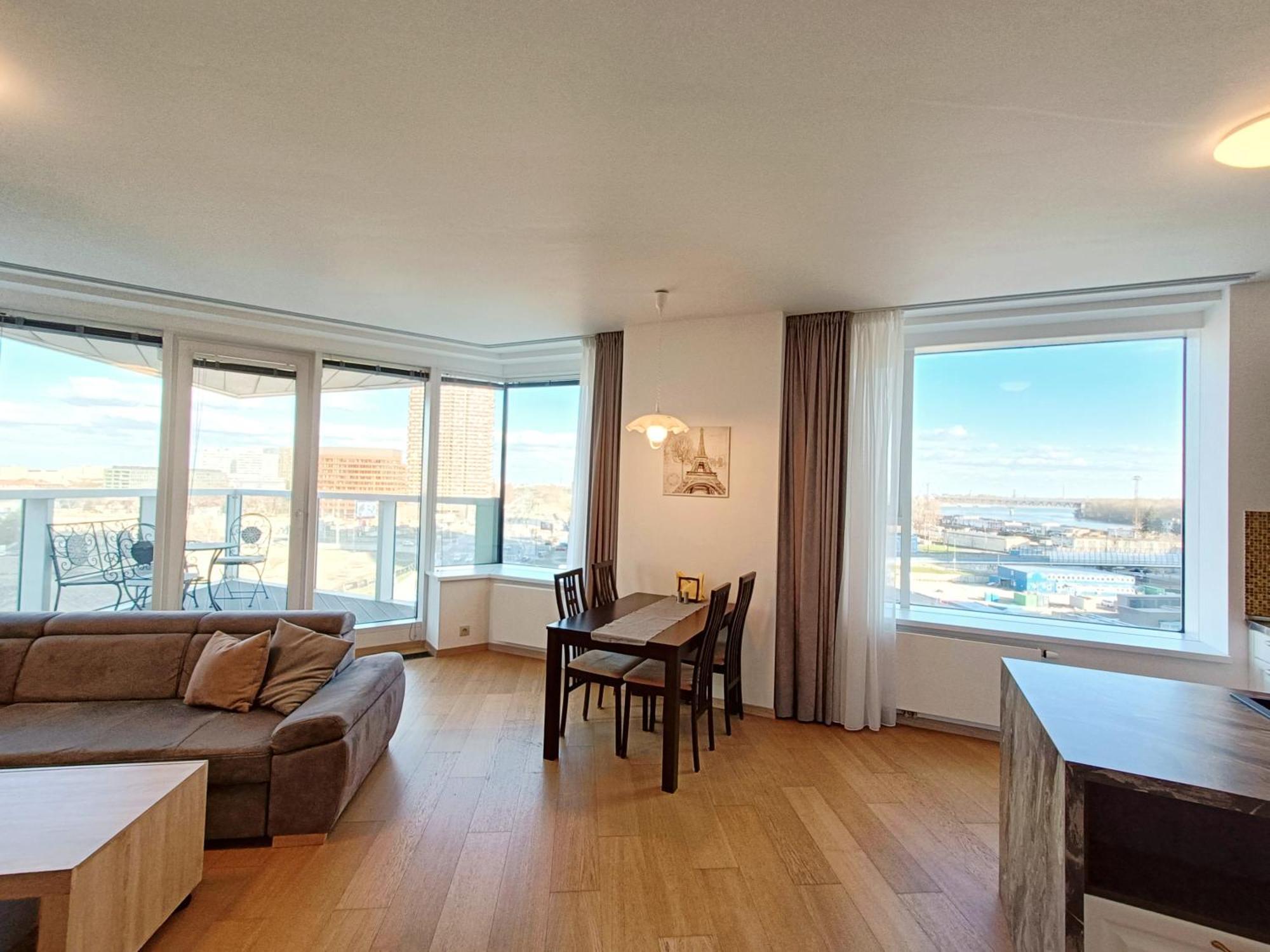 Sag Panorama City Apartment 3 Rooms Free Parking Free Wifi Братислава Екстериор снимка